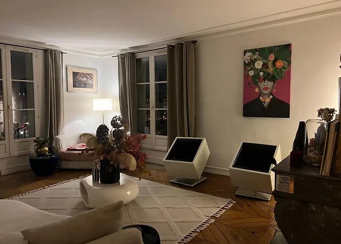 Διαμέρισμα Elegant Artistic Flat On The Seine River